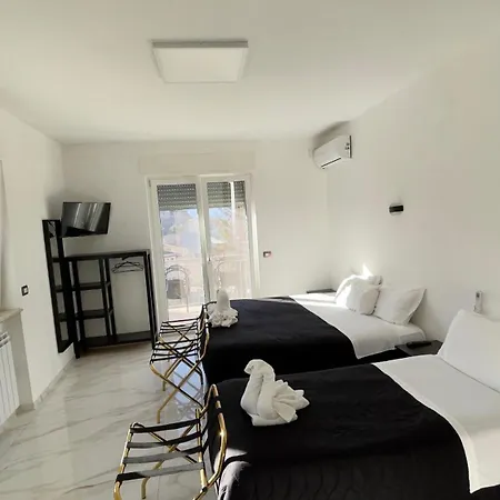 Beb Villareal Balvano