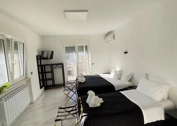 Beb Villareal Balvano